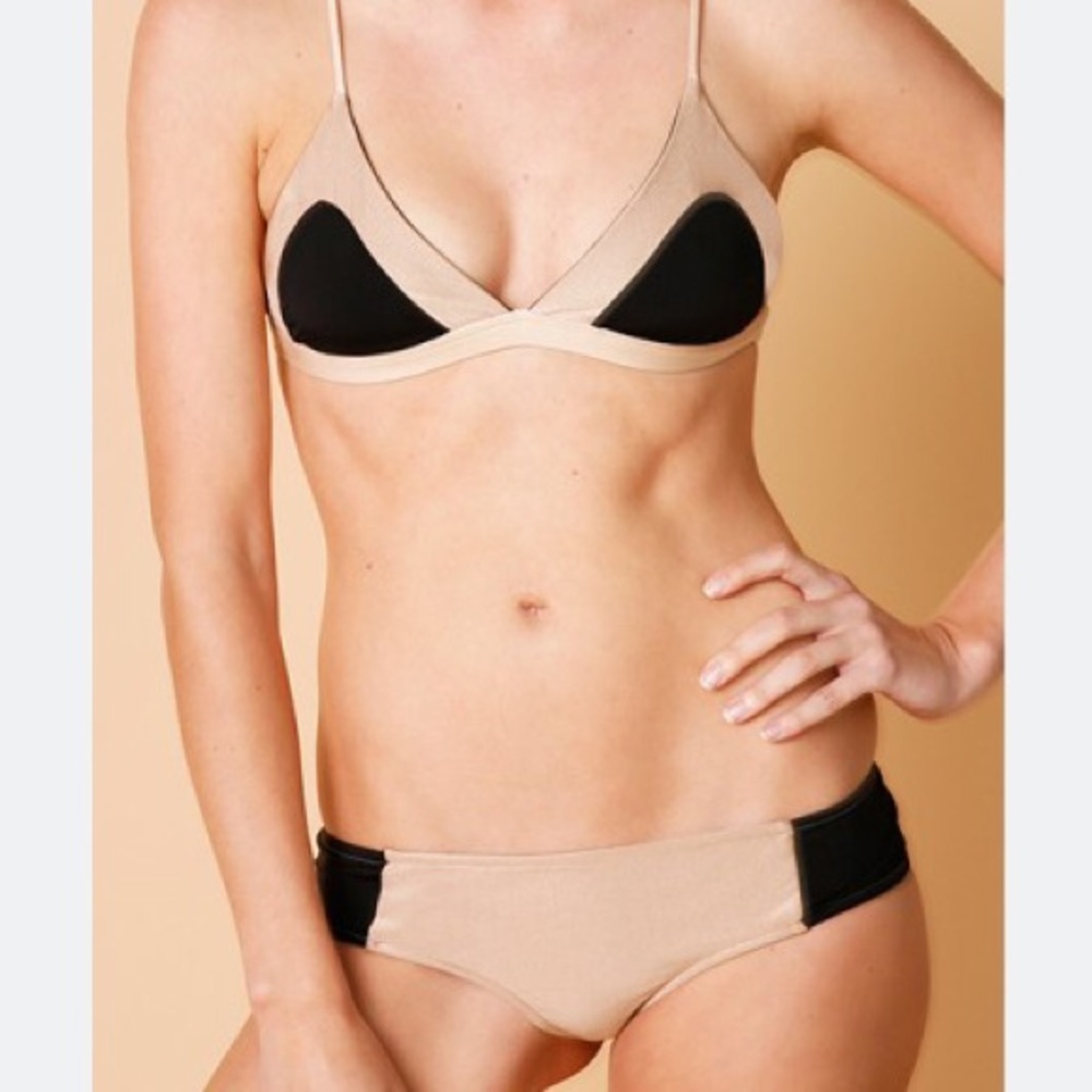 Cali Dreaming Elara Gold & Black Bikini Bottom